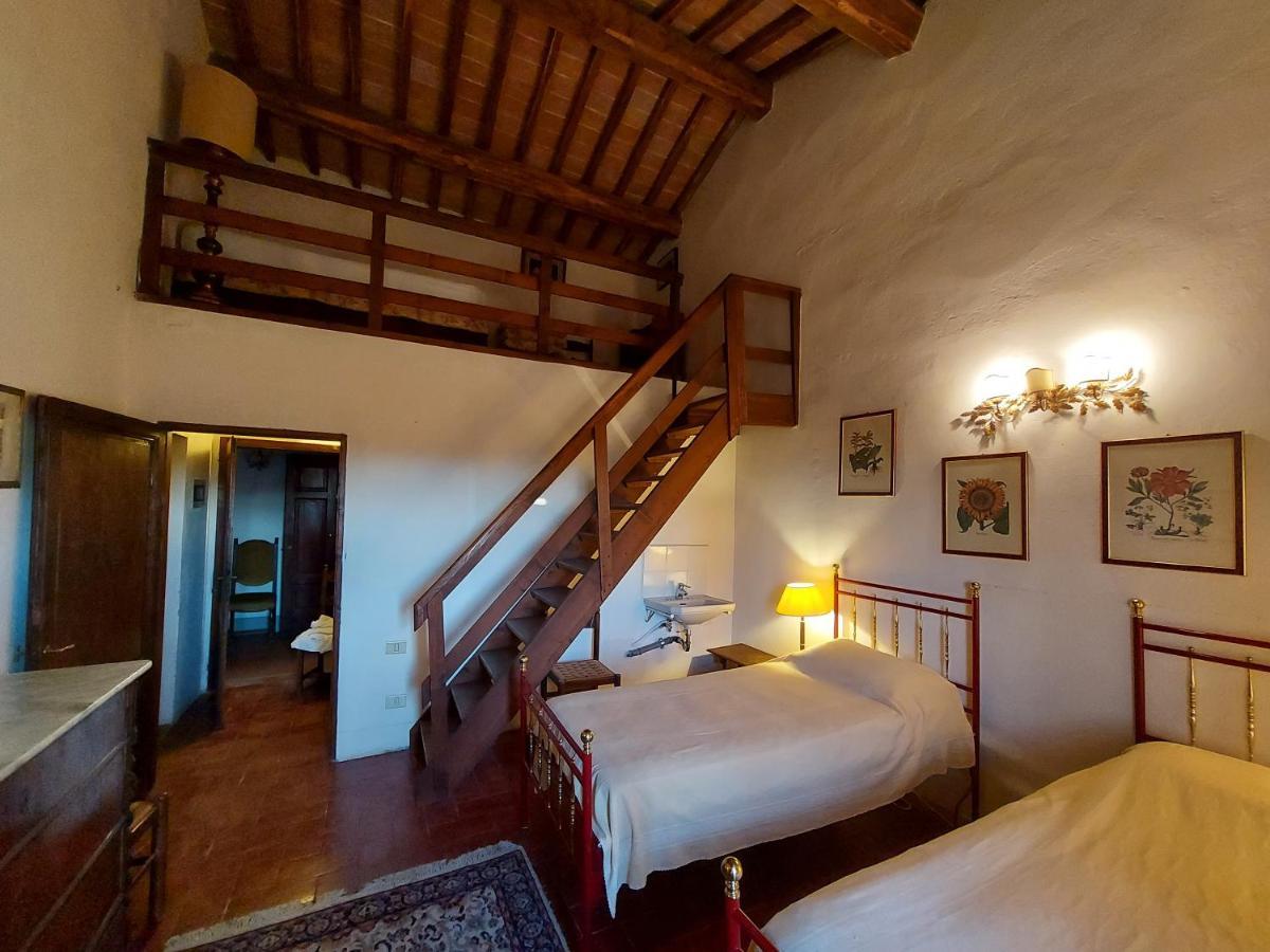 Готель Castello Di Mugnana Екстер'єр фото
