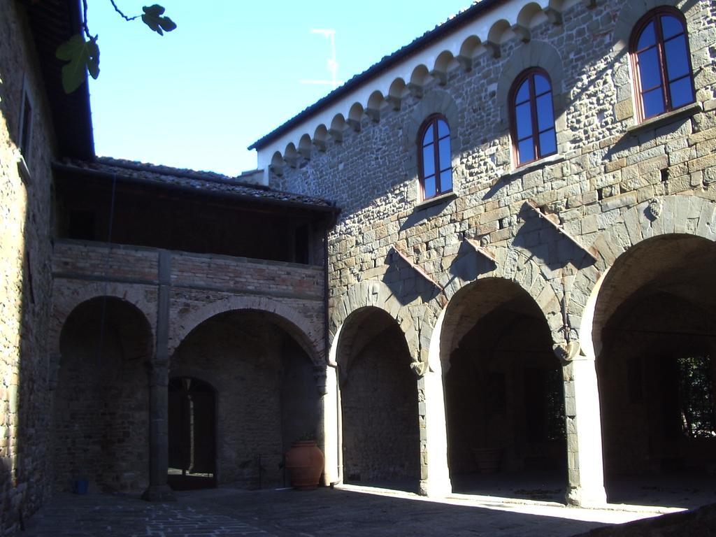 Готель Castello Di Mugnana Екстер'єр фото