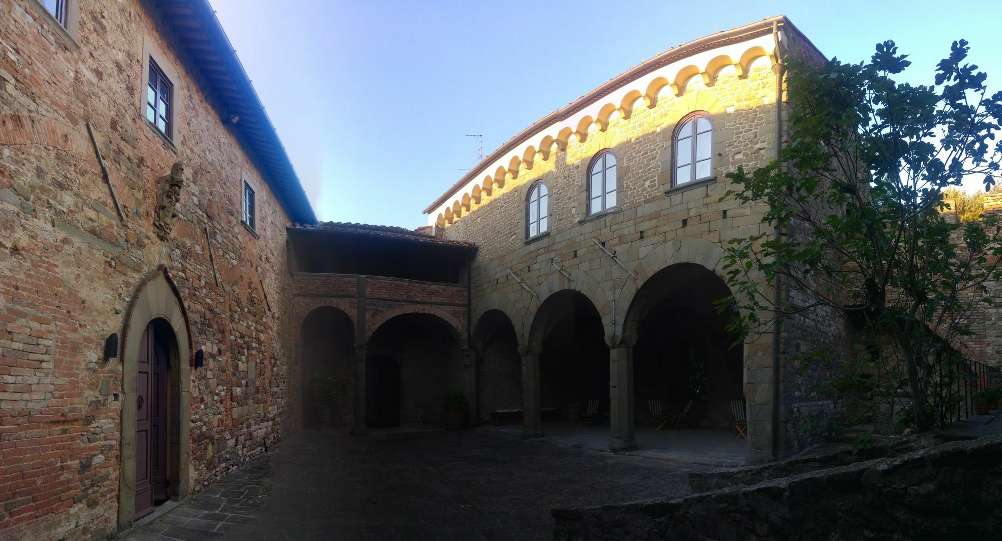 Готель Castello Di Mugnana Екстер'єр фото